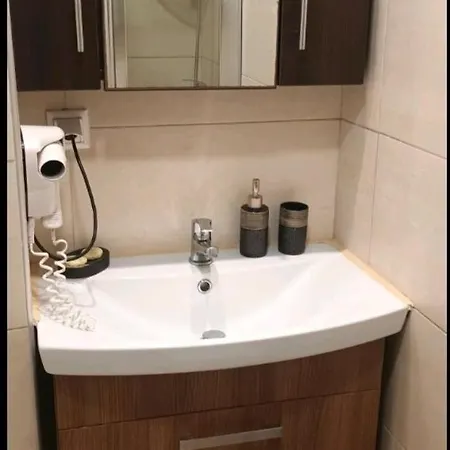Le Sorelle - Ground Floor Apartament *